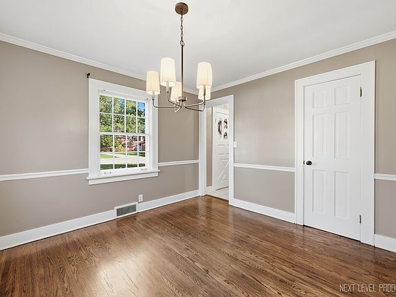 4th image of 1350 Garfield Ave