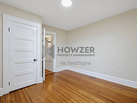 4th image of 1019 Main St #B