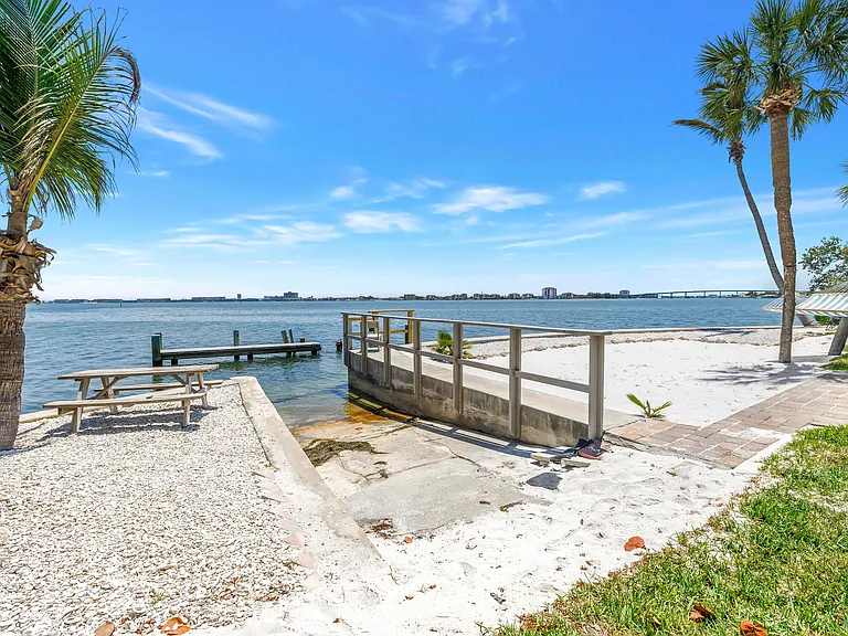 860 Boca Ciega Isle Dr — Photo 6