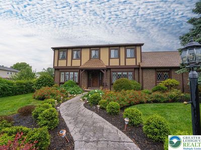 1340 Brassie St, Allentown, PA, 18106