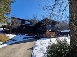 1659 Pleasant Valley Dr, Coshocton, OH