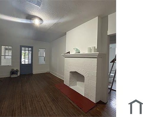 1st image of 928 NW 47th St #1