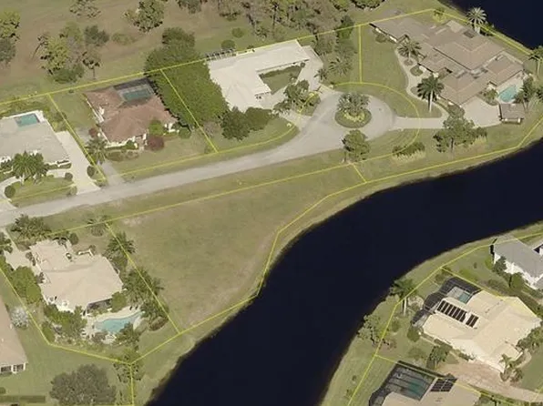 8640 Glenlyon Ct, Fort Myers, FL 33912