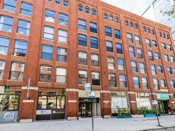 225 W Huron St APT 515, Chicago, IL 60654