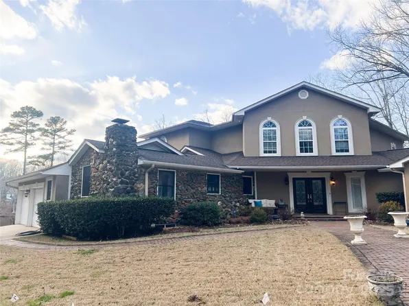 660 Brandy Ct, Waxhaw, NC 28173