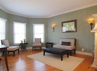 2839 Clarissa Ln, Aurora, IL 60502