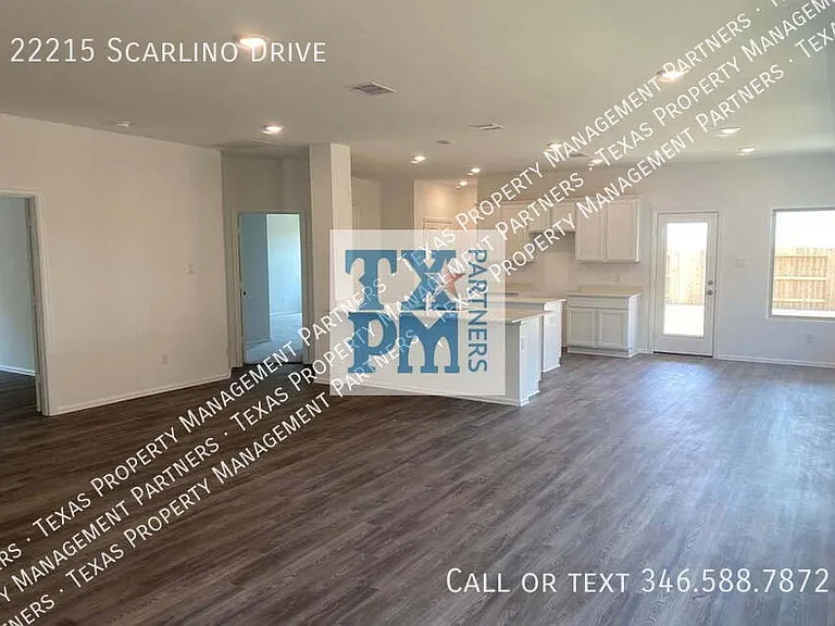 22215 Scarlino Dr — Photo 2