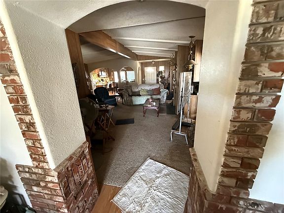 4th image of 19536 Valle Vista Rd
