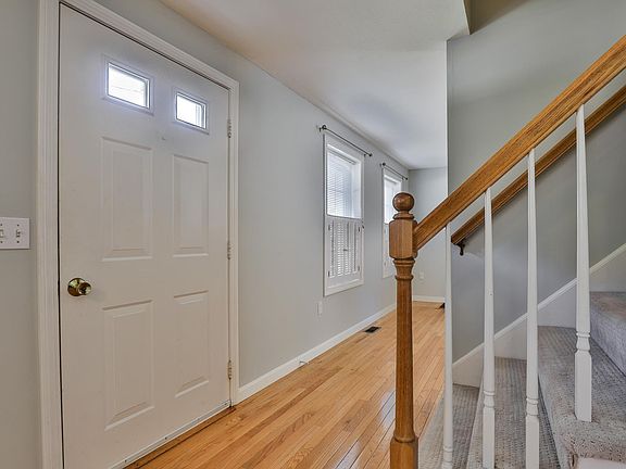 2nd image of 6 Whittemore Pl