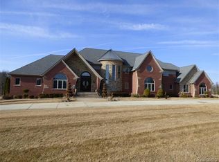 1500 Balsam Way, Milford, MI 48381