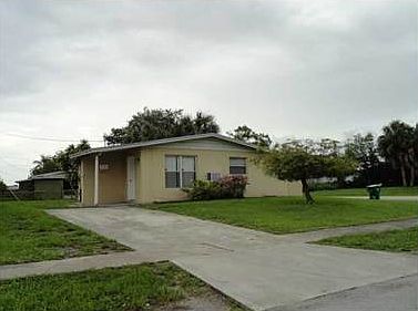 1st image of 3930 SW 59th Ave