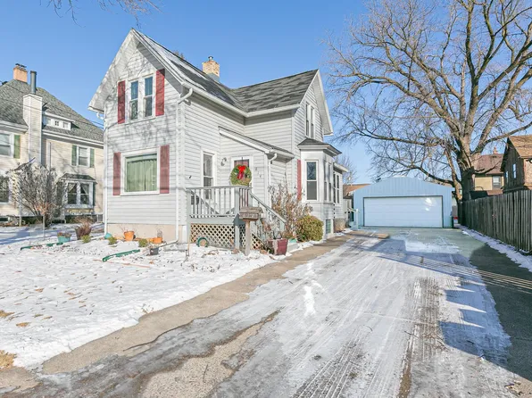 614 E Pacific St, Appleton, WI 54911