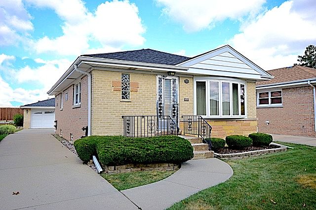 1st image of 7332 N Nora Ave