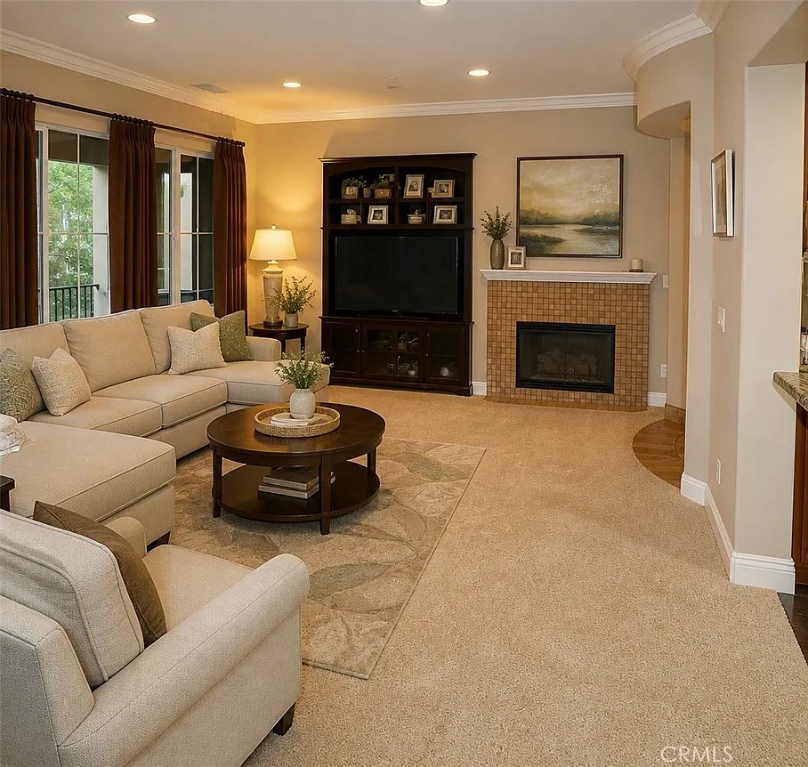 3 bed, 1859 sqft, $5,200 — Photo 4
