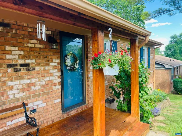 141 Quicks Mill Rd, Verona, VA 24482