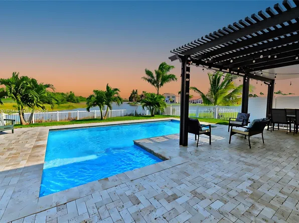 3399 SW 173rd Ter, Miramar, FL 33029