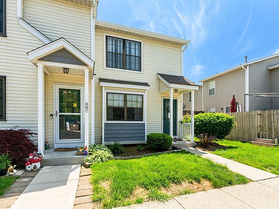 3rd image of 905 Soramill Ln