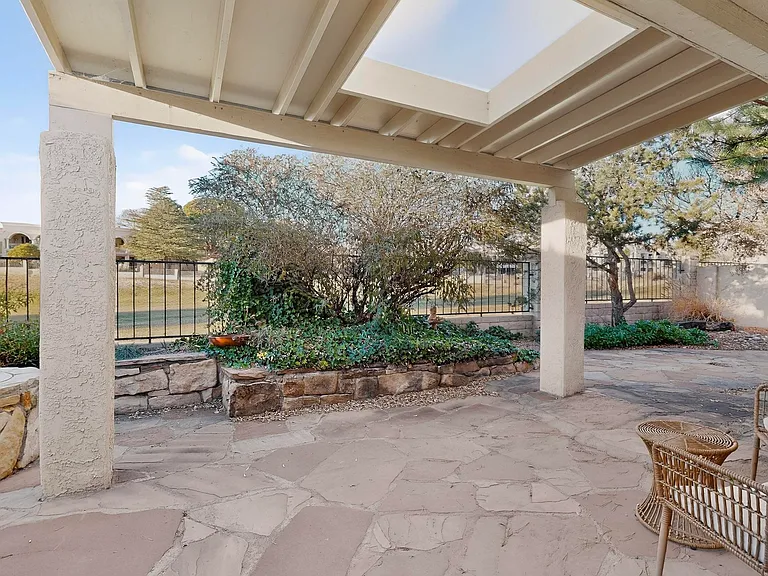 9735 Village Green Dr NE — Photo 30
