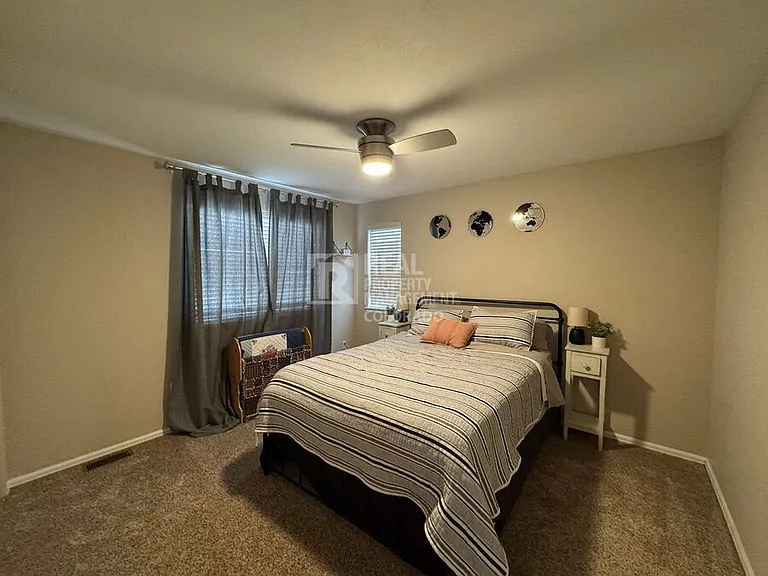 1615 S Chester Ct — Photo 15
