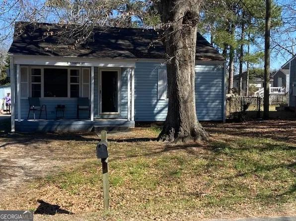 2 Booker St, Warner Robins, GA 31093