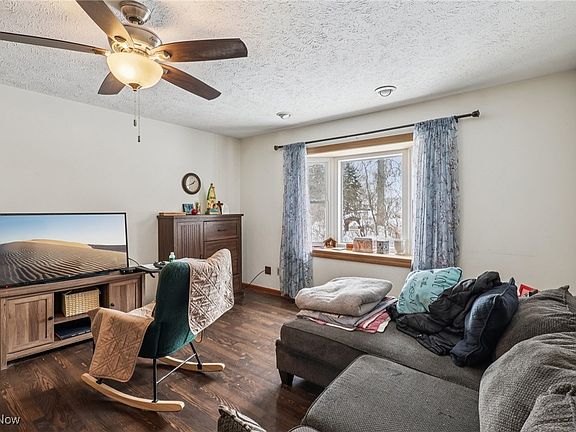 5th image of 34465 Heatherwood Ave