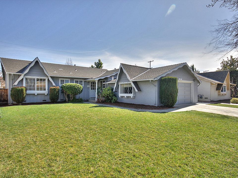 1st image of 1398 Kintyre Way