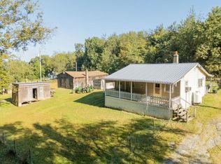 4652 Bains Chapel Rd, Radford, VA 24141