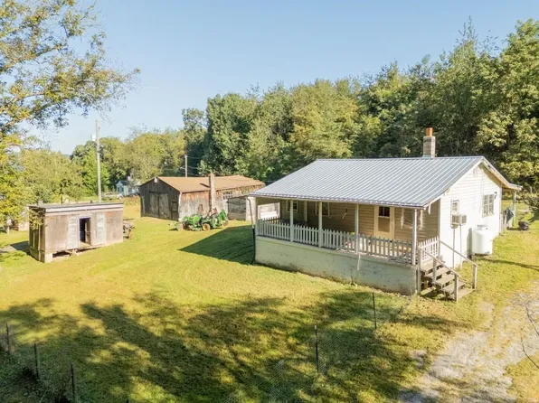 4652 Bains Chapel Rd, Radford, VA 24141