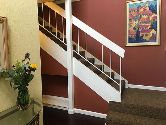 3rd image of 3467 Twin Oaks Ct