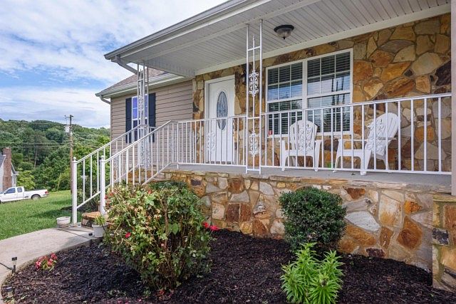 1st image of 5143 Mimosa Cir