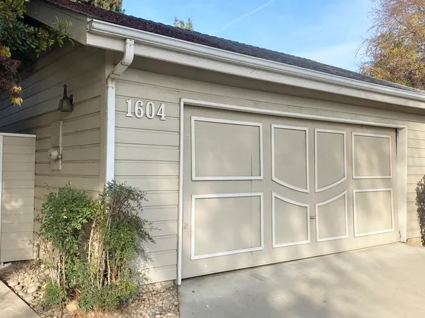 1604 E Castlecrest Avenue, Visalia, CA 93292