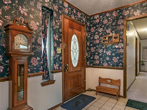 4th image of 7412 Dreyfuss Dr