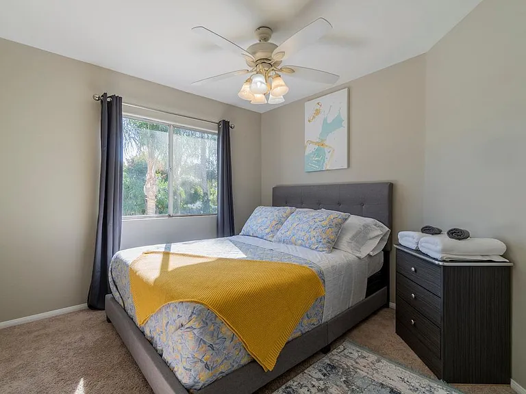 27095 Lamdin Ave — Photo 11