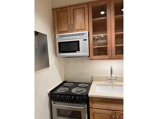 Rented by Douglas Elliman | media 12