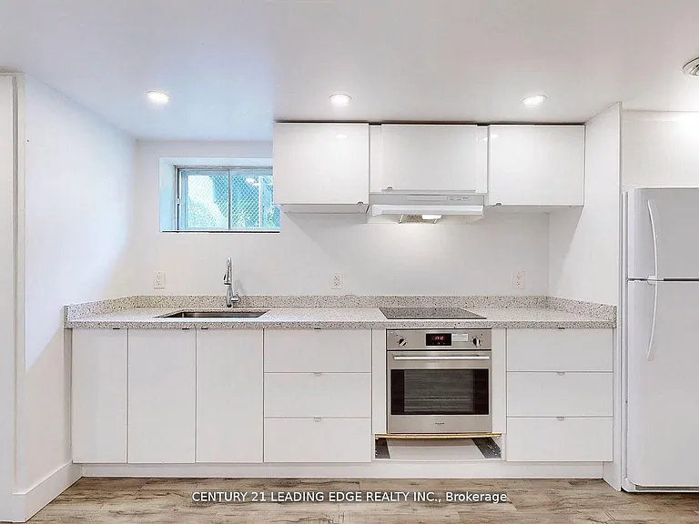 70 Wexford Blvd #BASEMENT — Photo 18