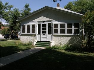 324 2nd St W, Roundup, MT 59072