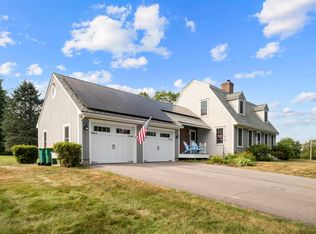 7 Sullivan Farm Dr, Rochester, NH 03868