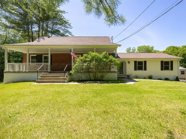 18 Cream Street, Hyde Park, NY 12538