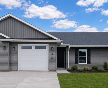 418 N 2nd Ave, Eldridge, IA, 52748
