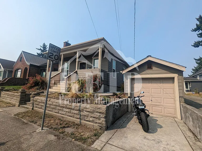 657 Highland Ave — Photo 22