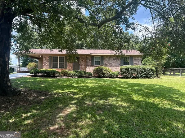 1020 Tuxedo Ln, Watkinsville, GA 30677