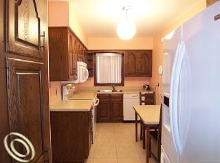 5th image of 28564 N Clements Cir