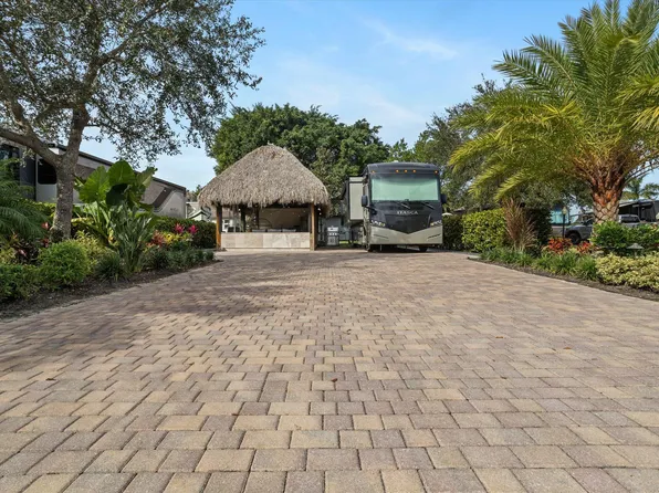 204 N Cortez Drive #204, Margate, FL 33068