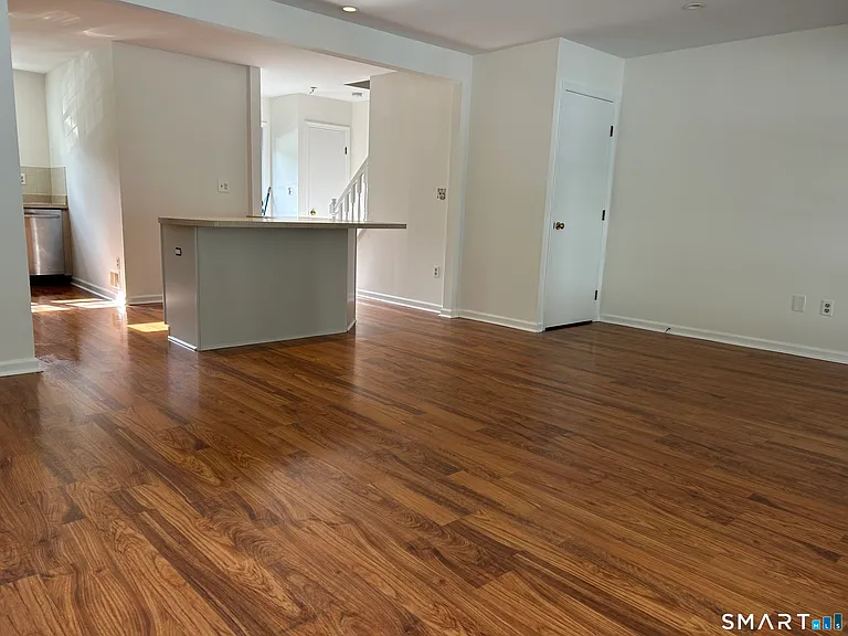 235 Red Oak Ln #235 — Photo 7