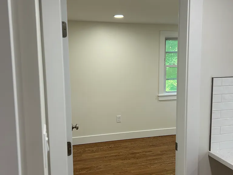 25 Fairlawn Ave #23 — Photo 11