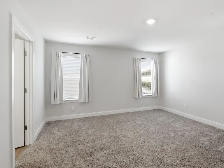 4371 Skyridge Dr — Photo 2