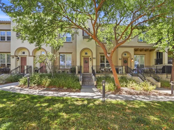 2218 Santoro Ln, San Jose, CA 95124