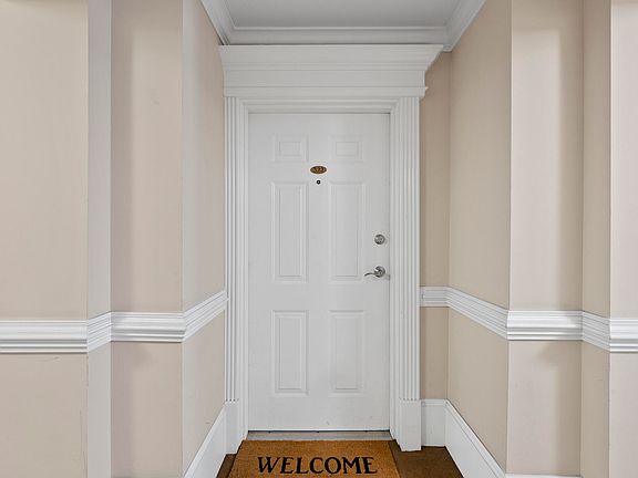 5th image of 322 Waterford Lake Dr