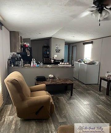 4th image of 7151 Woodlake Pkwy #173