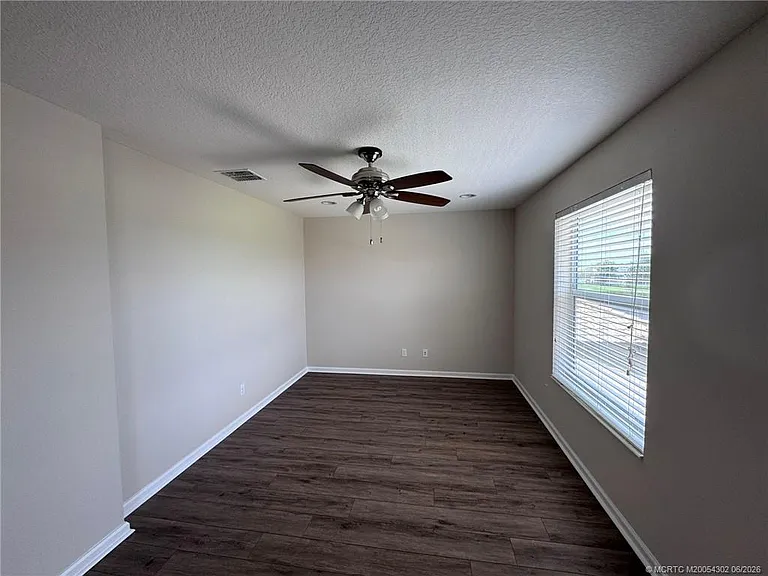 11239 SW Barton Way — Photo 27
